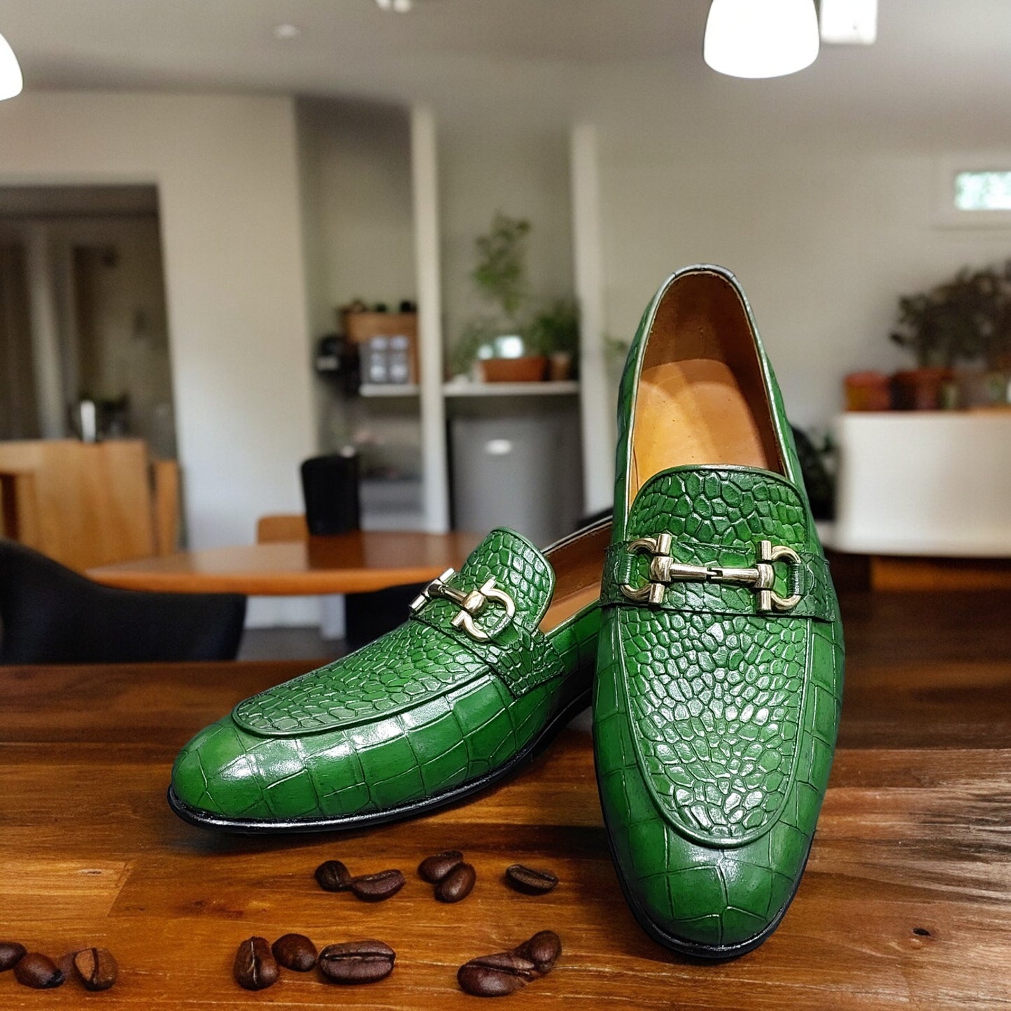 Handmade Men's Formal Shoes in Green  Crocodile Texture, Lace Up Oxford