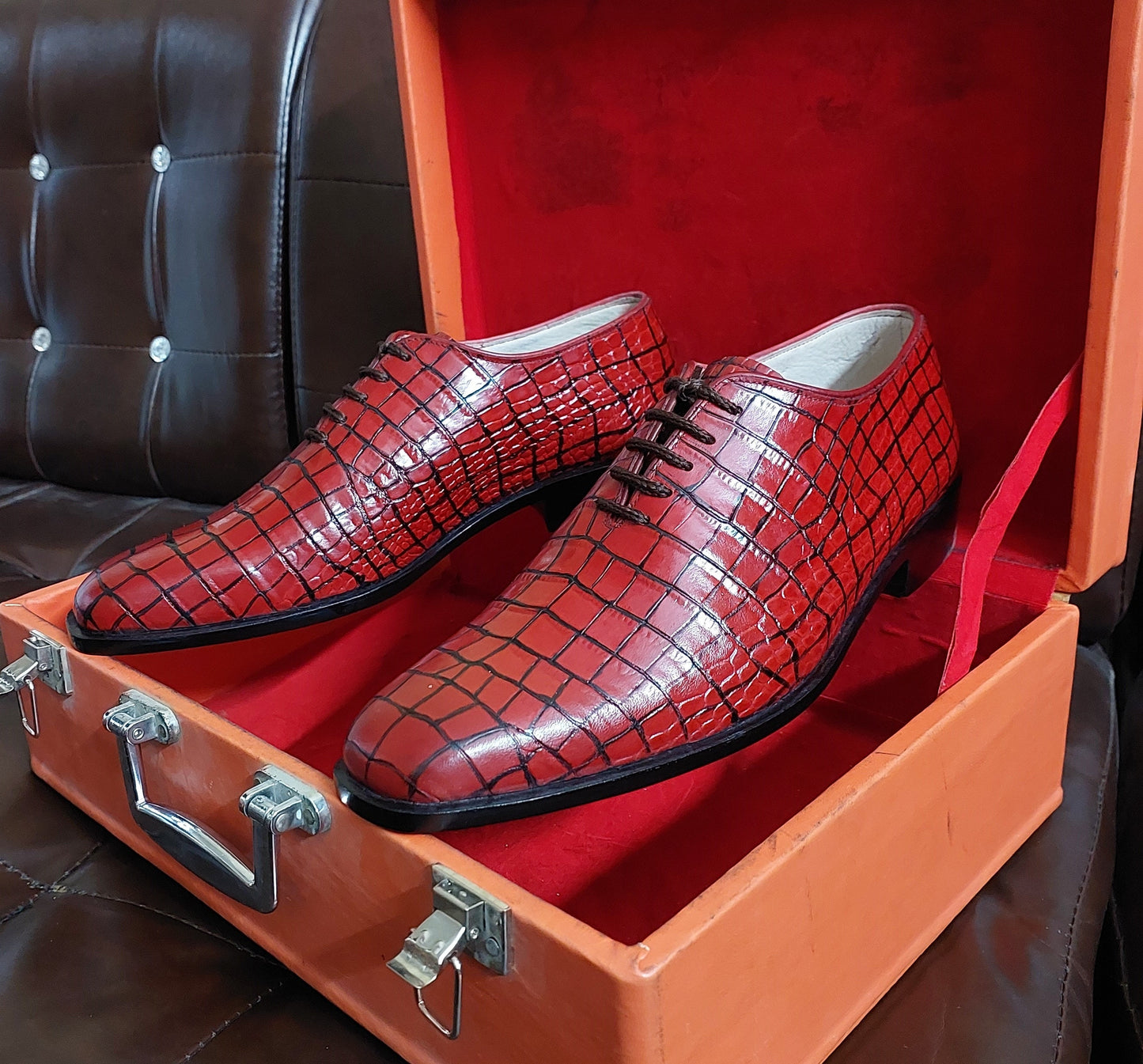 Handmade Men's Formal Shoes in Red Crocodile Texture, Lace Up Oxford, Stylish Dress & Casual Wear