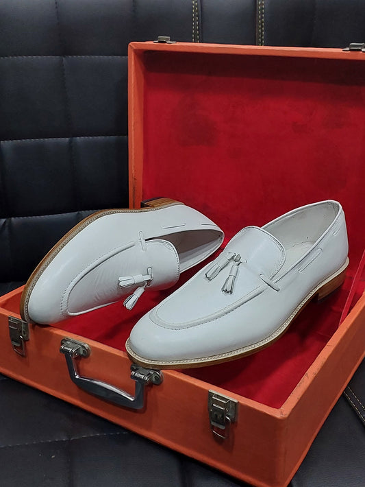 New Men's Handmade Formal Shoes White Leather Slip On Stylish Bespoke Butto Loafer Teasels Dress & Formal Wear Shoes