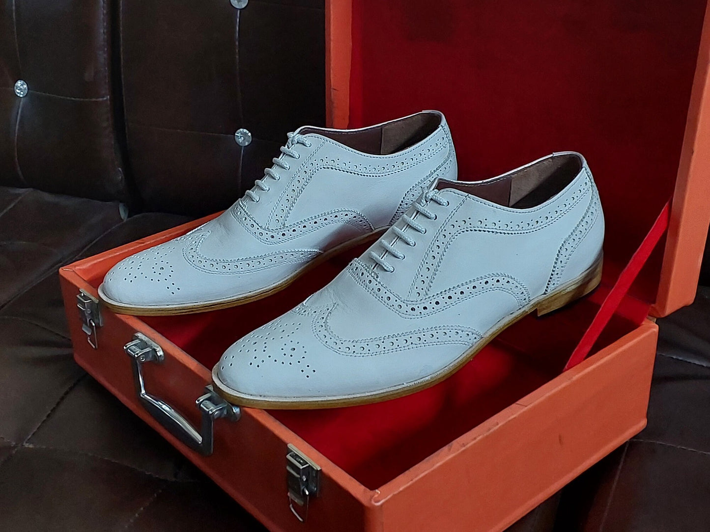 New Men's Handmade Formal Shoes White  Leather Lace Up Stylish Wing Tip Dress & Formal Wear Shoes